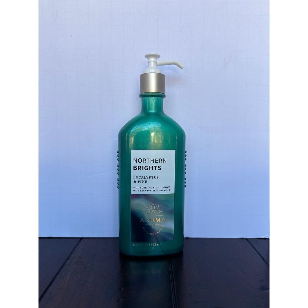 Bath and Body Works Northern Lights Body Lotion‎ New Eucalyptus & Pine